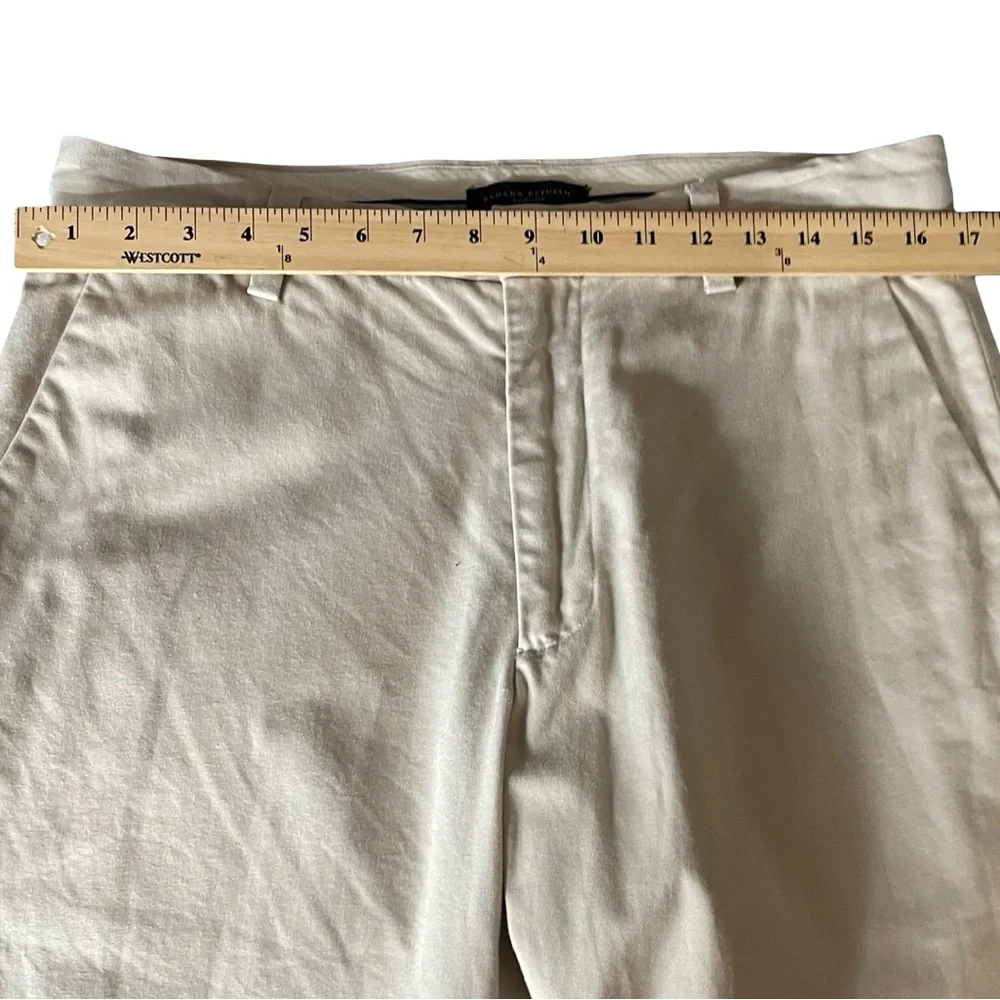 Banana Republic stylish khaki